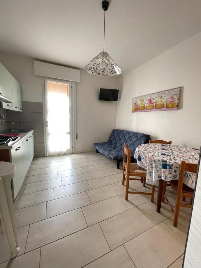 Condominio Michelangelo-Solo Per Famiglie- Walterigato Apartments Lido di Jesolo Dış mekan fotoğraf